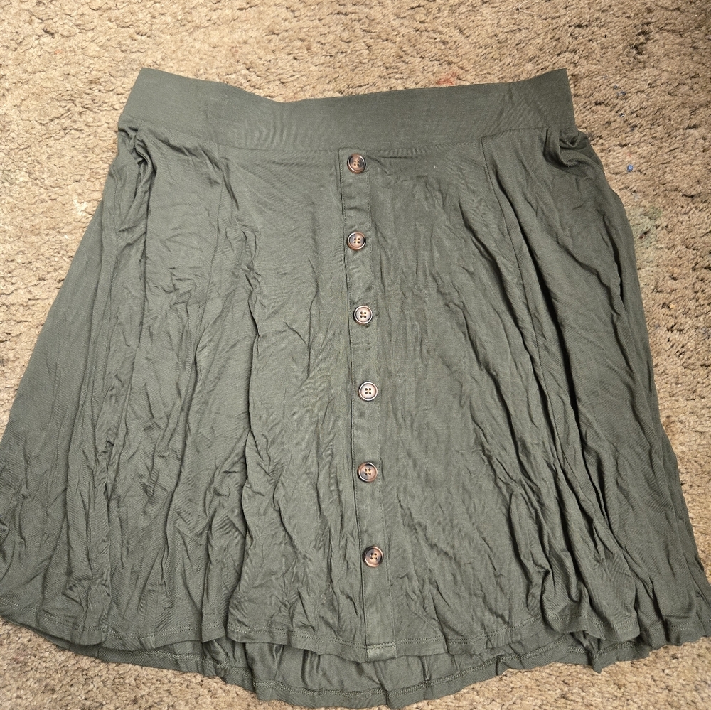 Torrid green skirt WITH POCKETS